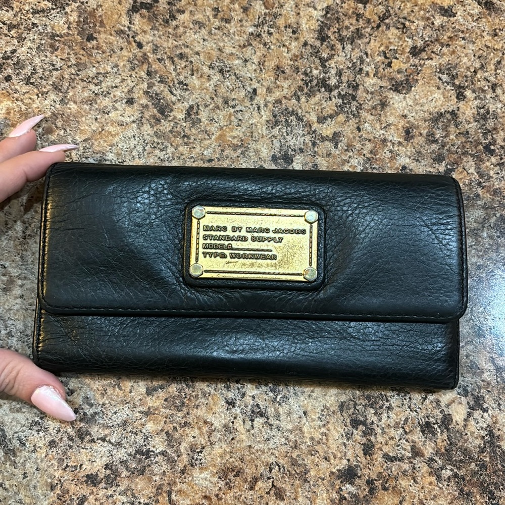Marc Jacobs wallet